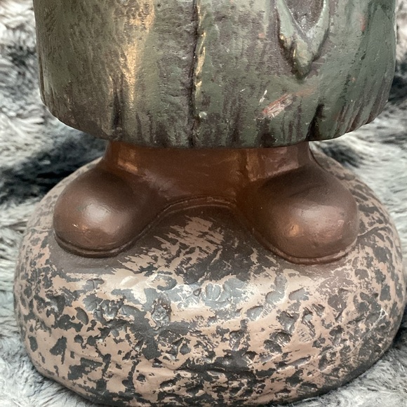 Halloween Zombie Garden Gnome 16"
Plastic Blow Mold - Picture 9 of 16